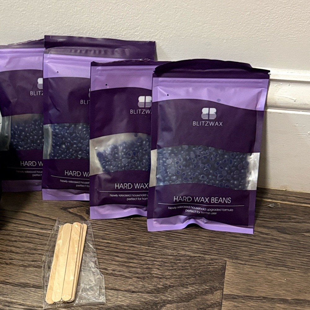 Black Wax Warmer with Purple Wax Beans